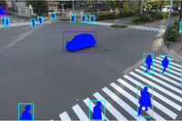 交差点での人の倒れ込みや獣の侵入を検知 NECが実証実験を実施 画像