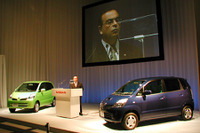 【日産『モコ』発表】なぜ日産が軽自動車なのか……ゴーン社長が答える 画像