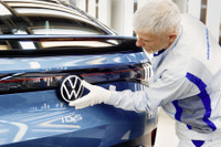 VWの新型EVクーペ『ID.5』、生産開始…航続は最大520km 画像