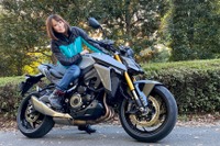 【スズキ GSX-S1000 新型試乗】「リラックス系」なライポジがステキな優等生…小鳥遊レイラ 画像