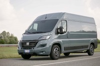 フィアット、商用車の デュカト を日本導入…キャンピングカーベース、価格は469万円より 画像