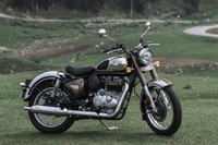 ロイヤルエンフィールド クラシック350 新型、9種のカラーリングで日本上陸 画像