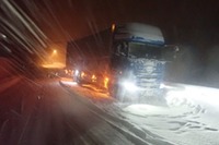 積雪路において立ち往生しやすい車---業者に処分も 画像
