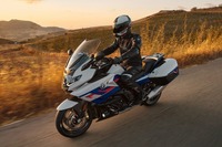 BMWモトラッド、直6搭載の大型ツアラー『K1600』2022年モデル発売へ 画像