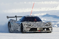 コックピットはまるで戦闘機!? KTM『X-BOW GT2』公道仕様をスクープ! 画像