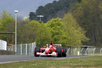 フェラーリに謎のトラブル---シューマッハが週末のテストを中断 画像