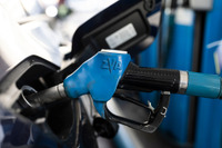 ガソリン価格は2日連続上昇、レギュラー164.9円/L…ハイオクはプラス2.4円　イードe燃費しらべ 画像