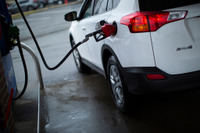 ガソリン価格上昇が小休止、レギュラーが前日比で0.1円安 イードe燃費しらべ 画像