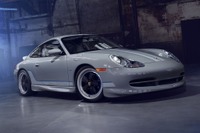 ポルシェ、最初の水冷911をレストア&カスタム…『クラシッククラブクーペ』発表<速報> 画像
