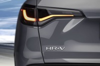 ホンダ HR-V 新型、4月4日北米発表…日本のヴェゼルとは異なる外装 画像