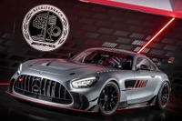 メルセデスAMG史上最強のレーサー、734馬力ツインターボ搭載…「GTトラックシリーズ」欧州発表<速報> 画像