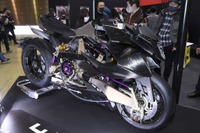 2280万円でも完売!?『ヴァイルス エイリアン988』がハイパーなのは値段だけじゃない…東京モーターサイクルショー2022 画像