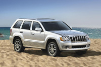 ジープ グランドチェロキー 09年モデル発売…ハイパフォーマンスのSRT8も設定 画像