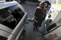 ガソリン価格、月曜日は値上げの日？…レギュラー161.8円/L　イードe燃費しらべ 画像