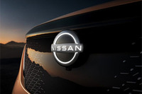 【日産 アリア】LED発光エンブレムを国内初採用、豊田合成が開発 画像