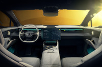 電動ハイパーSUV『エレトレ』、ロータスの軽量哲学を新世代インテリアに 画像
