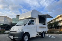 車内で仕込み可能、キッチンカー2車種を発売…フードトラックカンパニー 画像
