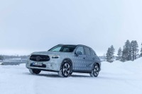 メルセデスベンツ GLC 次期型、全車電動化へ…PHVとハイブリッド 画像