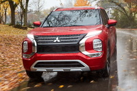 三菱自動車の米国販売、アウトランダー 新型が3.2倍 2022年第1四半期 画像