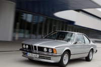 BMWエンジンを「電気モーター」に例えることはできなくなる 画像