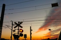 鉄道設備にEVの再生バッテリー…JR東日本が踏切保安装置の電源に活用 2022年度から 画像