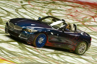 BMW Z4ロードスター 新型…斬新なアートが完成 画像