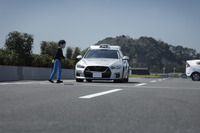 日産の次世代運転支援技術…連続した緊急回避に加え、ドアツードアの自動運転も視野 画像