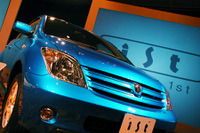 【トヨタ『ist』発表】全車種で★★★、4WDも 画像