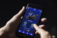 ヤマハ NMAX155 新型、専用アプリで「つながる」軽二輪スクーターに進化 画像