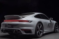 ポルシェ 911 新型にダックテールスポイラー、「スポーツクラシック」を欧州発表 画像