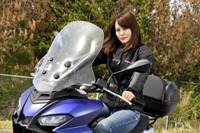 郊外のアシにぴったり? アプリリア初のアドベンチャー系スクーター『SR GT200』 画像