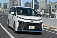 【トヨタ ノア/ヴォクシー 新型試乗】「失敗は絶対に許されない」切実な事情…渡辺陽一郎 画像