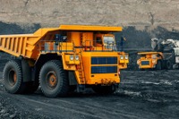 世界のオフハイウェイ機器市場が回復、2022年以降の安定成長の基盤を築く 画像