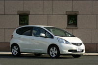 ホンダ フィット 新車販売で2回目のトップに 画像