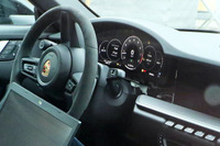 ポルシェ 911、マイナーチェンジでメーターがフルデジタルに!GT3のNAエンジン搭載も? 画像