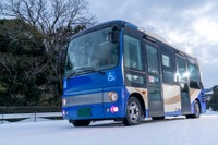 コミュニティバスが装着する、通年使用を考えたスタッドレスタイヤの秘密を藤島知子がバス会社に直撃レポート!TOYO TIRES「M937」が登場 画像