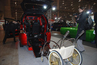 【東京オートサロン09】身障者も注目した埼玉自動車大学校の福祉車両 画像