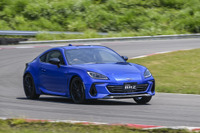 スバル BRZ に10周年特別仕様…ブルーと黒でよりスポーツカーらしく 画像