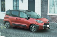 【トヨタ シエンタ 新型】異例のイベント、ドッグパークと同時発表! 画像