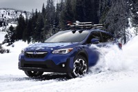 スバルが予告した新型車はこれか? それとも? 画像