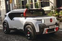 シトロエンの次世代電動SUV、ボディパネルは再生段ボール…車両重量は約1000kg 画像