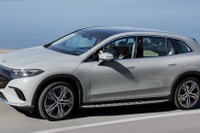 メルセデスベンツ『EQS SUV』、航続は最大671km…欧州発売 画像