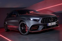 メルセデスAMG、421馬力の「A45 S」に改良新型…内装をアップデート 画像