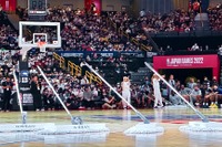 魔法のほうき? 自動運転モップがコートをきれいに…NBAジャパンゲームスで日産が披露 画像