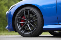 【日産 フェアレディZ 新型】高性能スポーツタイヤ「POTENZA S007」を新車装着 画像