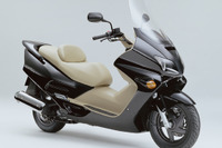 ホンダ、250ccスクーター『フォルツァ』に限定車 画像