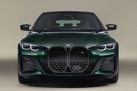 BMWのEV初の「M」、特別な1台がオークションに…新車価格の3倍で落札 画像