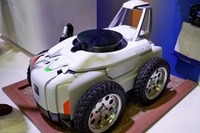 車体幅が変わる搬送用ロボット「トランスフォーマー」…CEATEC 2022 画像