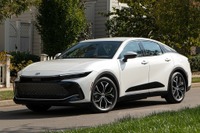 トヨタ クラウン新型、340馬力ハイブリッド搭載…2023年米国発売へ 画像
