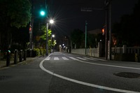 歩行者をライトアップして交通事故を抑制---技術開発を国交省が支援 画像